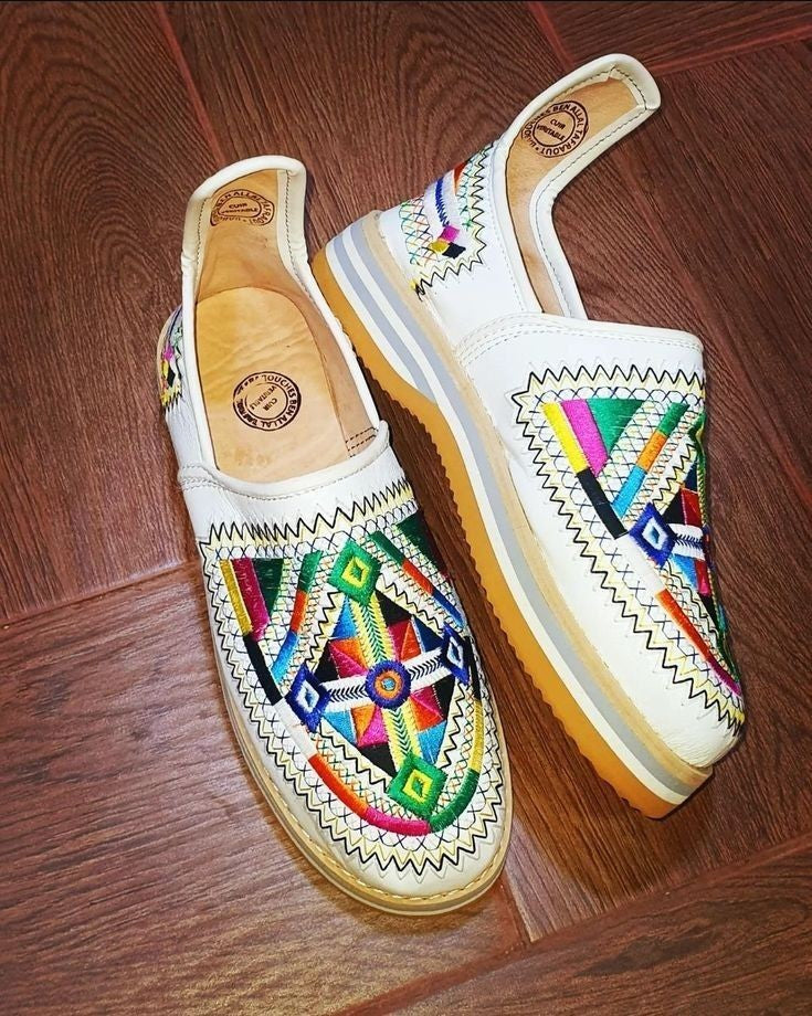 Moroccan Slippers , Amazigh Babouche From Fés Artists
